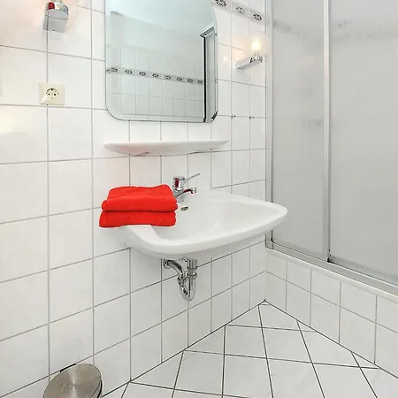 Haus Hafenromantik Нойхарлингерзиль